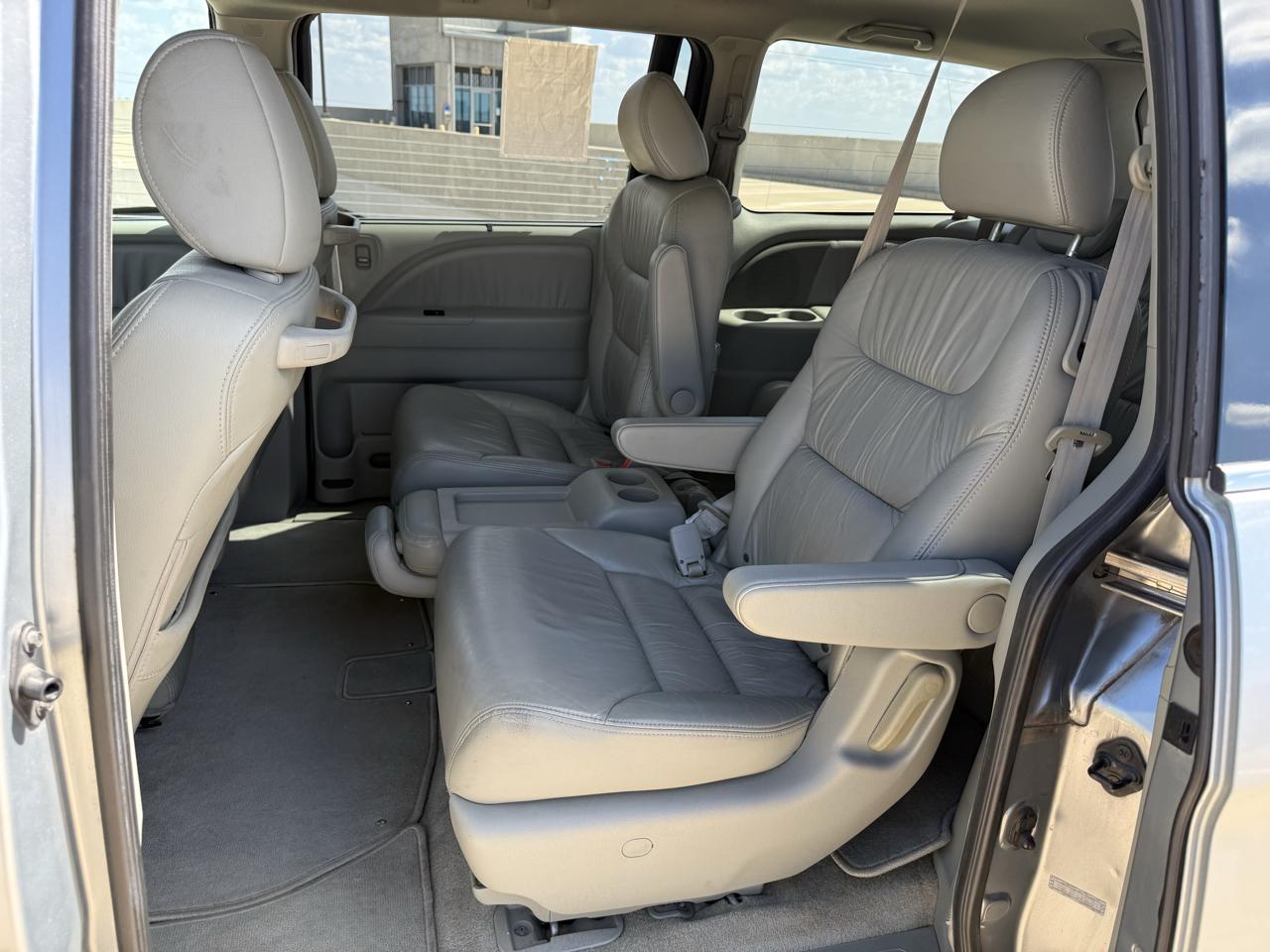Honda Odyssey 5dr EX-L w/RES 2010