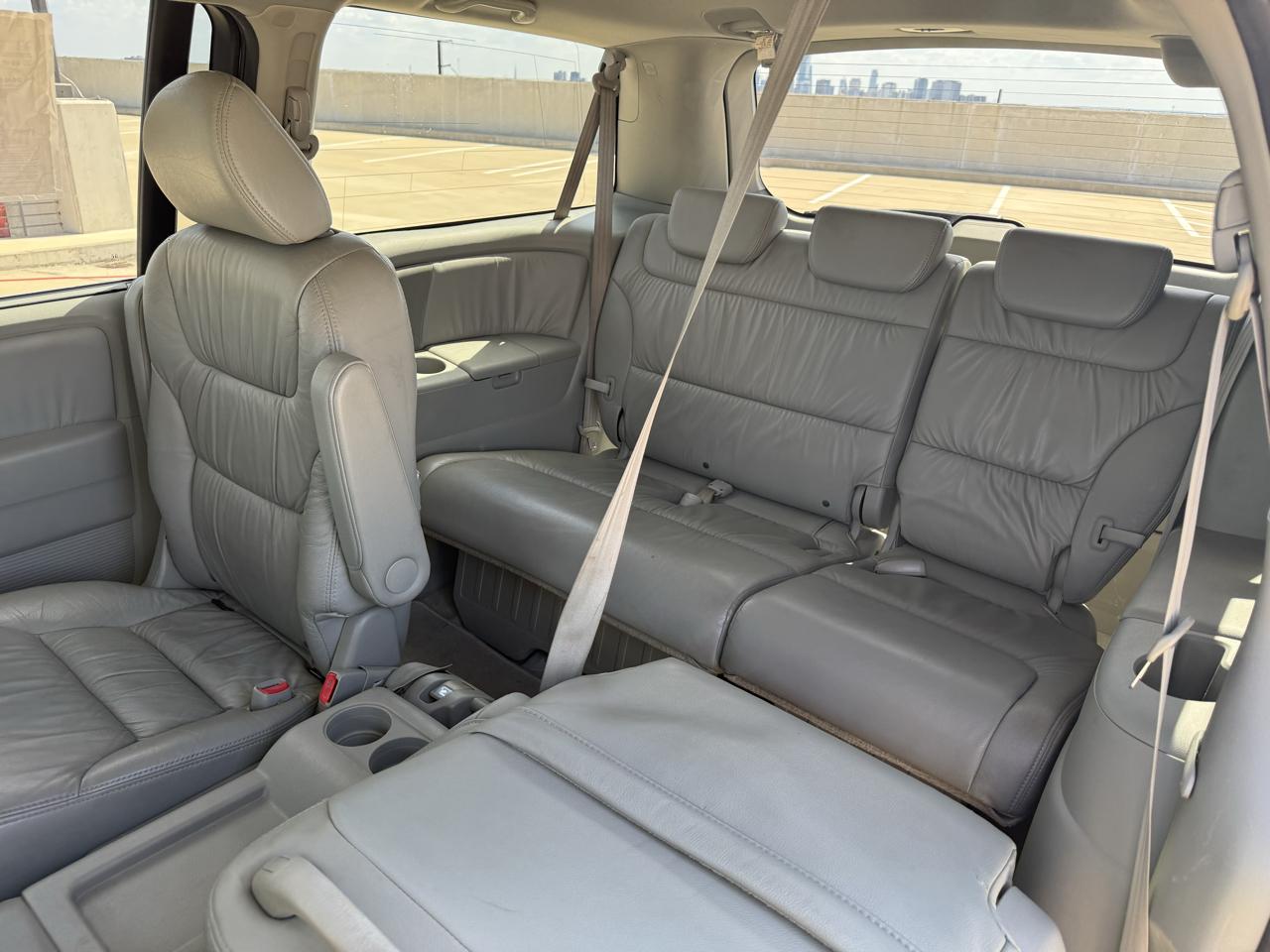 Honda Odyssey 5dr EX-L w/RES 2010