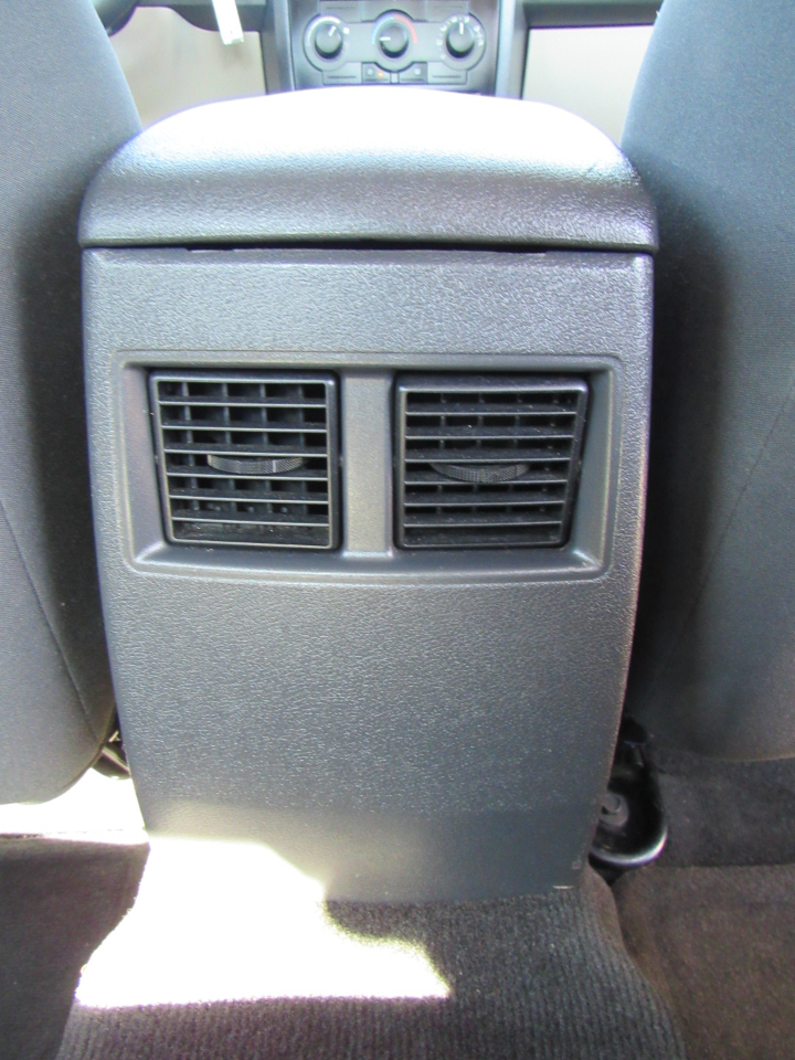 Chrysler 300 4dr Sdn 300 *Ltd Avail* 2005 Chrysler 300 4dr Sdn 300 *Ltd Avail* 2005