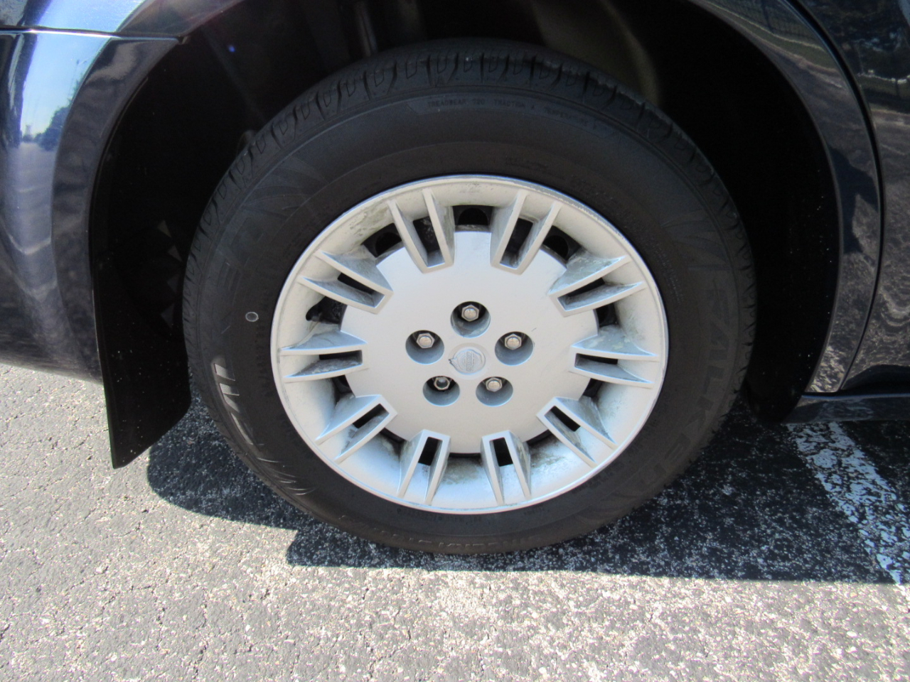 Chrysler 300 4dr Sdn 300 *Ltd Avail* 2005 Chrysler 300 4dr Sdn 300 *Ltd Avail* 2005