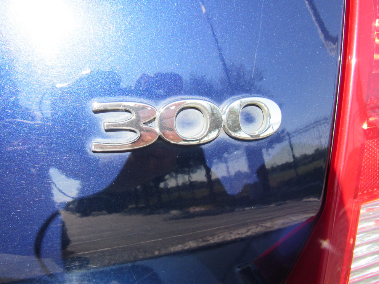 Chrysler 300 4dr Sdn 300 *Ltd Avail* 2005 Chrysler 300 4dr Sdn 300 *Ltd Avail* 2005