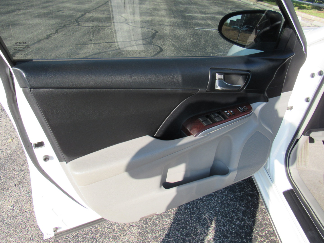 Toyota Camry 4dr Sdn I4 Auto XLE (Natl) 2013 Toyota Camry 4dr Sdn I4 Auto XLE (Natl) 2013