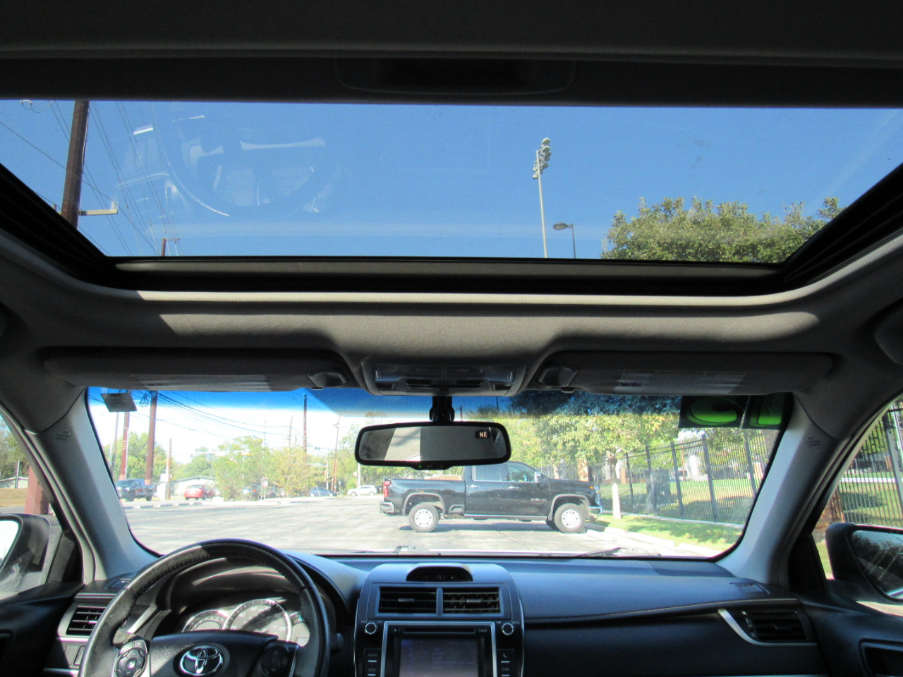 Toyota Camry 4dr Sdn I4 Auto XLE (Natl) 2013 Toyota Camry 4dr Sdn I4 Auto XLE (Natl) 2013