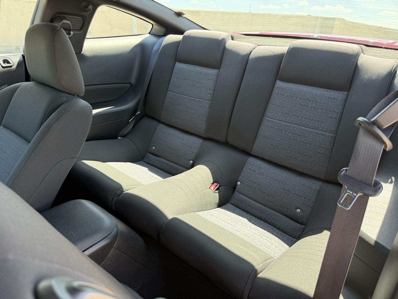 Ford Mustang 2dr Cpe Premium 2008