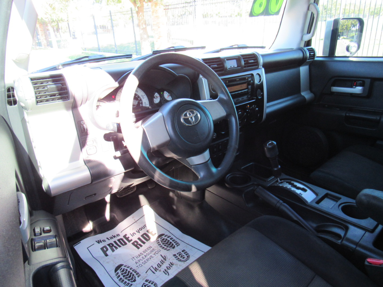 Toyota FJ Cruiser RWD 4dr Auto (Natl) 2008 Toyota FJ Cruiser RWD 4dr Auto (Natl) 2008