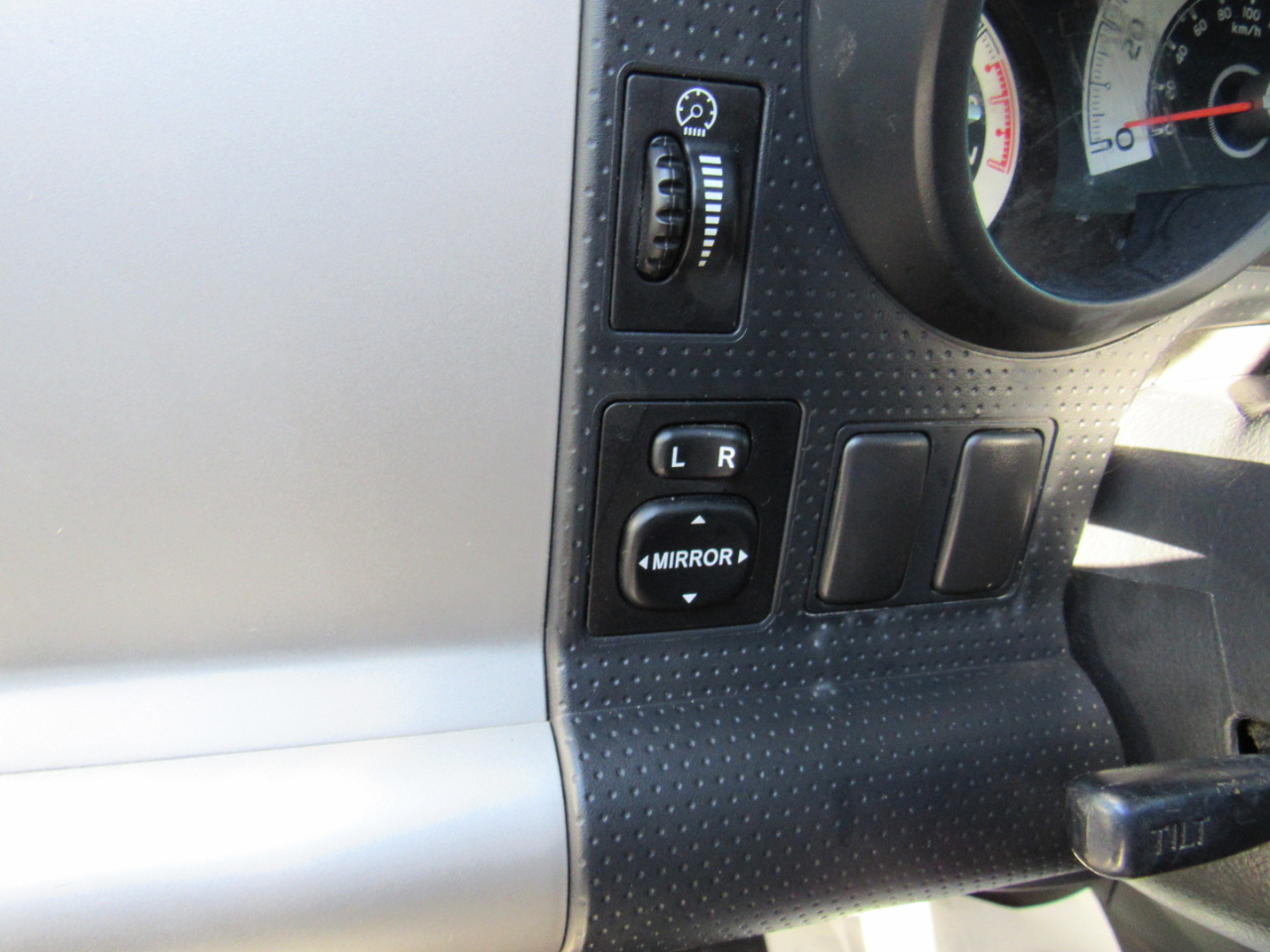 Toyota FJ Cruiser RWD 4dr Auto (Natl) 2008 Toyota FJ Cruiser RWD 4dr Auto (Natl) 2008