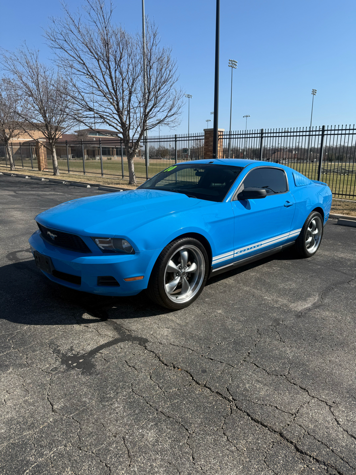 Ford Mustang 2dr Cpe V6 2010