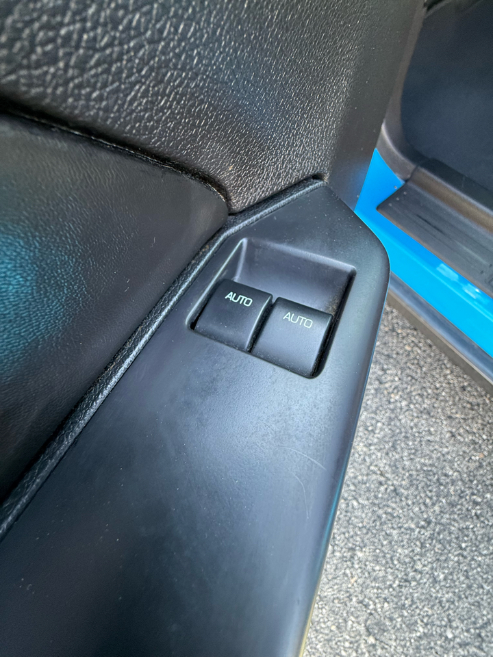 Ford Mustang 2dr Cpe V6 2010