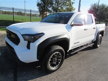 2024 Toyota Tacoma 4WD TRD Off Road Double Cab 5' Bed V6 MT (Natl)