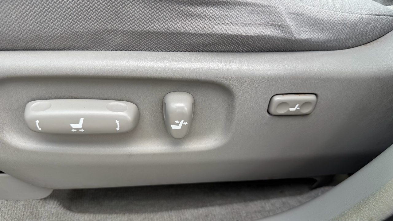 Toyota Highlander 4dr V6 (Natl) 2004