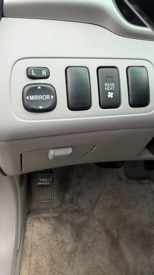 Toyota Highlander 4dr V6 (Natl) 2004