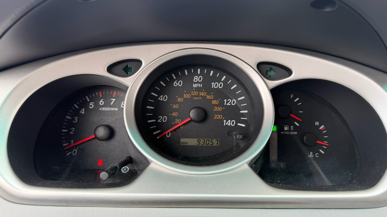 Toyota Highlander 4dr V6 (Natl) 2004