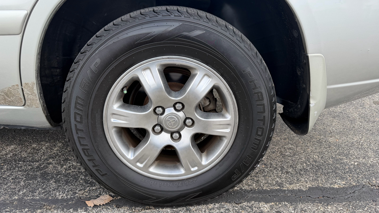 Toyota Highlander 4dr V6 (Natl) 2004