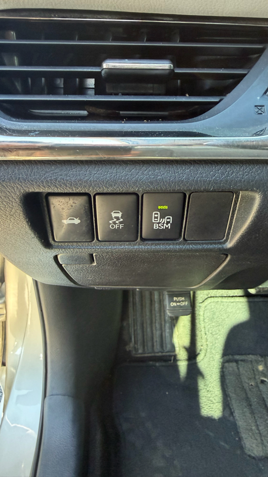 Toyota Avalon Hybrid 4dr Sdn XLE Premium (Natl) 2015