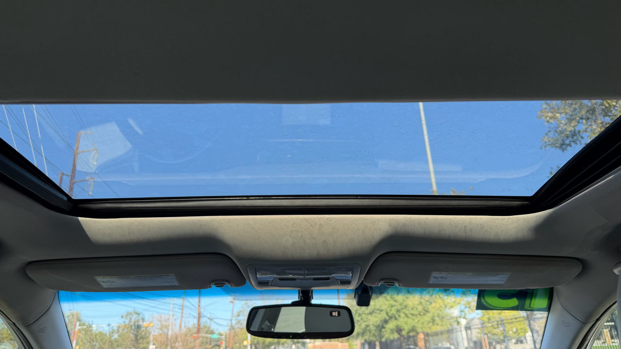 Toyota Avalon Hybrid 4dr Sdn XLE Premium (Natl) 2015