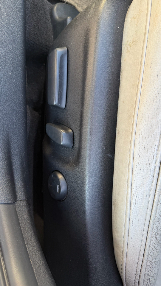 Toyota Avalon Hybrid 4dr Sdn XLE Premium (Natl) 2015