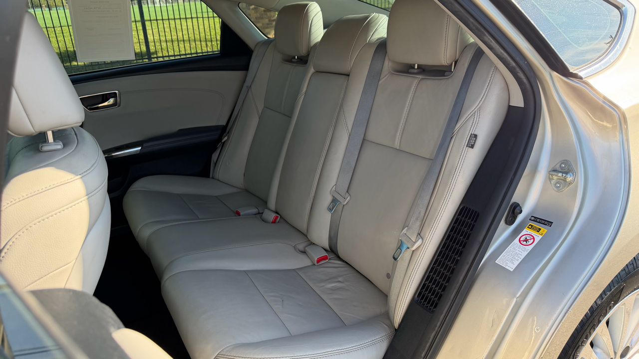 Toyota Avalon Hybrid 4dr Sdn XLE Premium (Natl) 2015