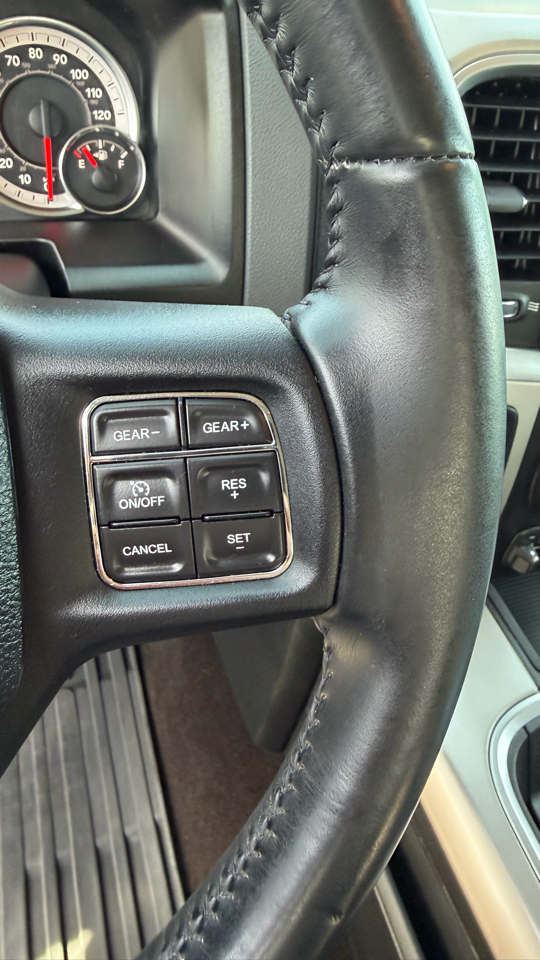 RAM 1500 Lone Star 4x2 Crew Cab 5'7" Box 2017