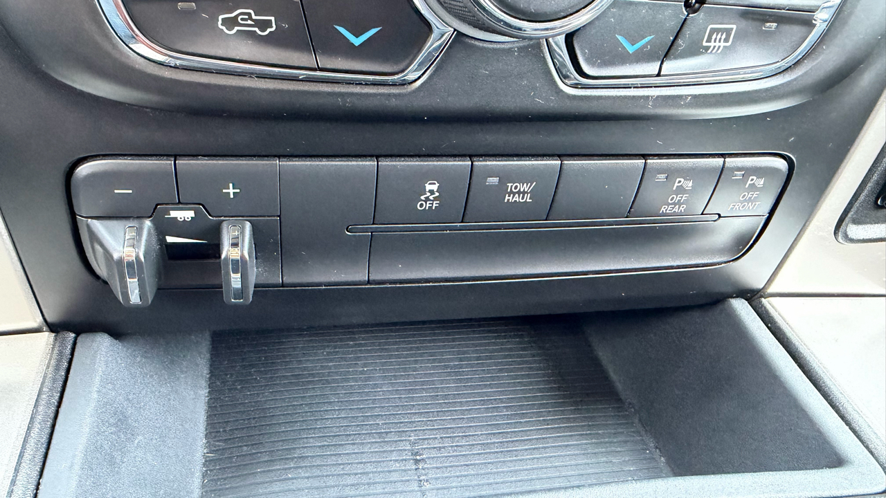 RAM 1500 Lone Star 4x2 Crew Cab 5'7" Box 2017