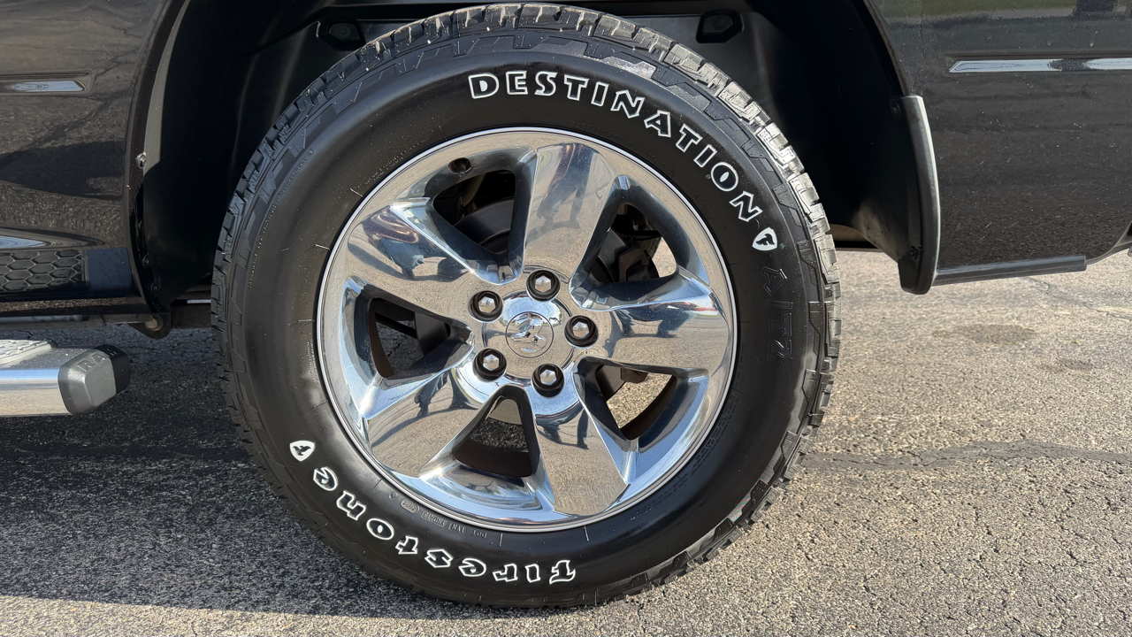 RAM 1500 Lone Star 4x2 Crew Cab 5'7" Box 2017