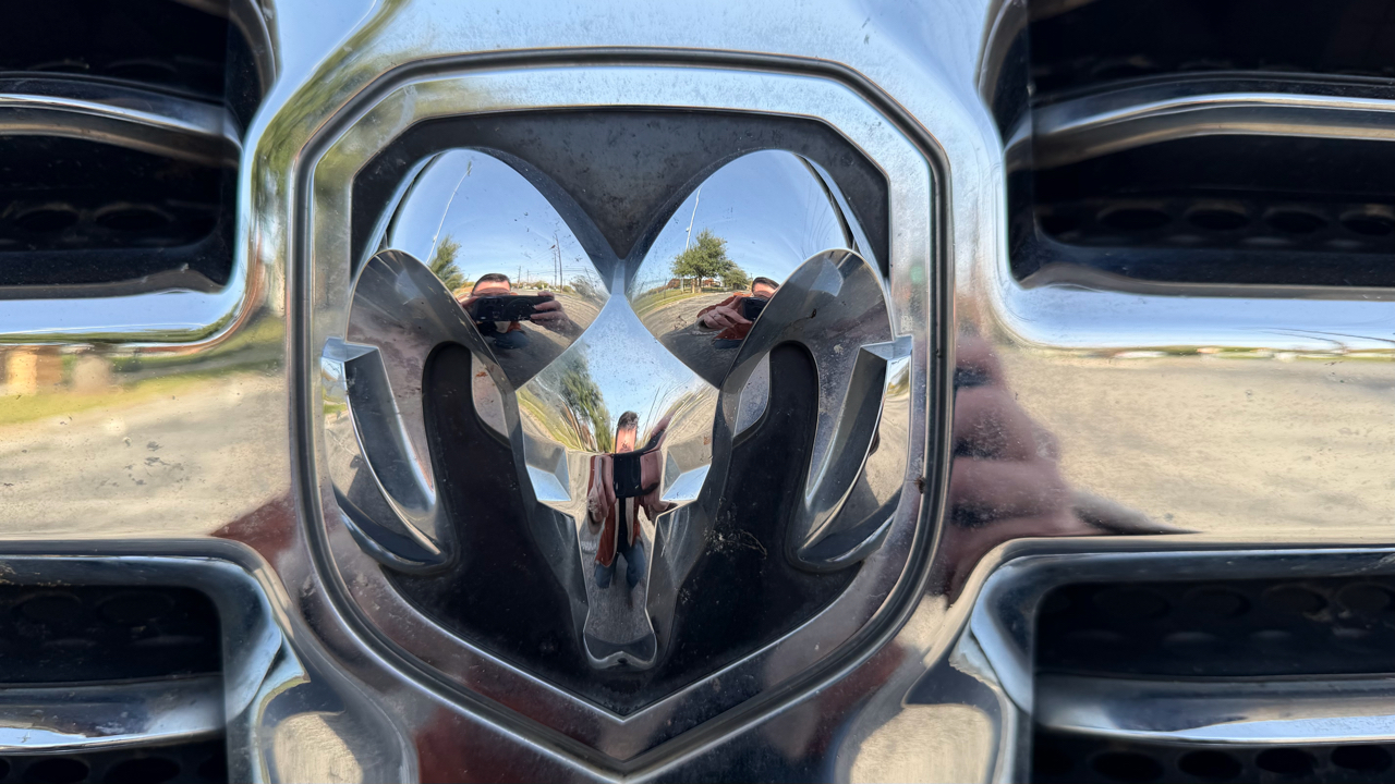 RAM 1500 Lone Star 4x2 Crew Cab 5'7" Box 2017