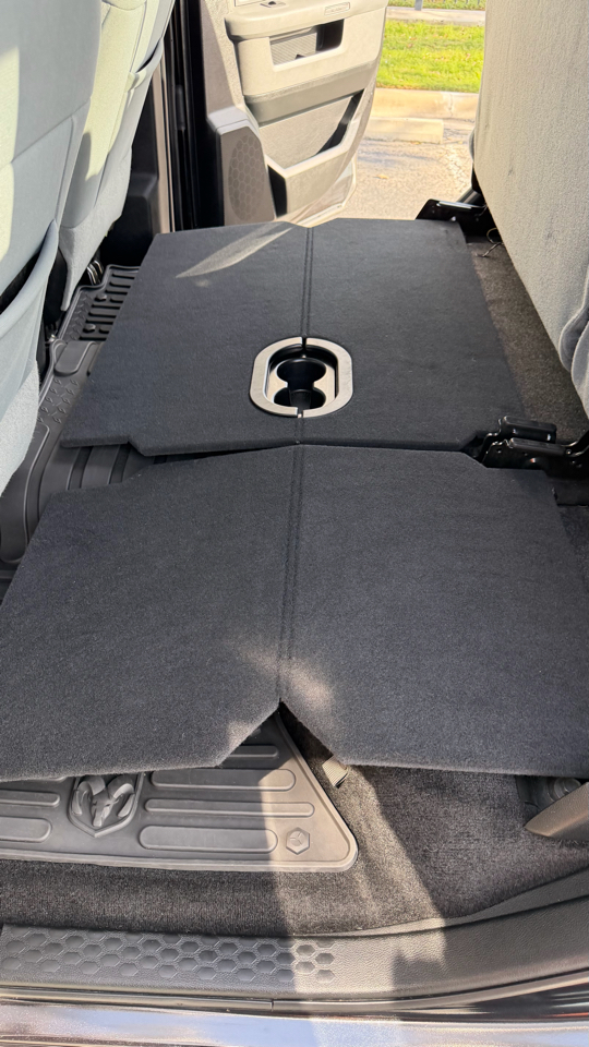 RAM 1500 Lone Star 4x2 Crew Cab 5'7" Box 2017