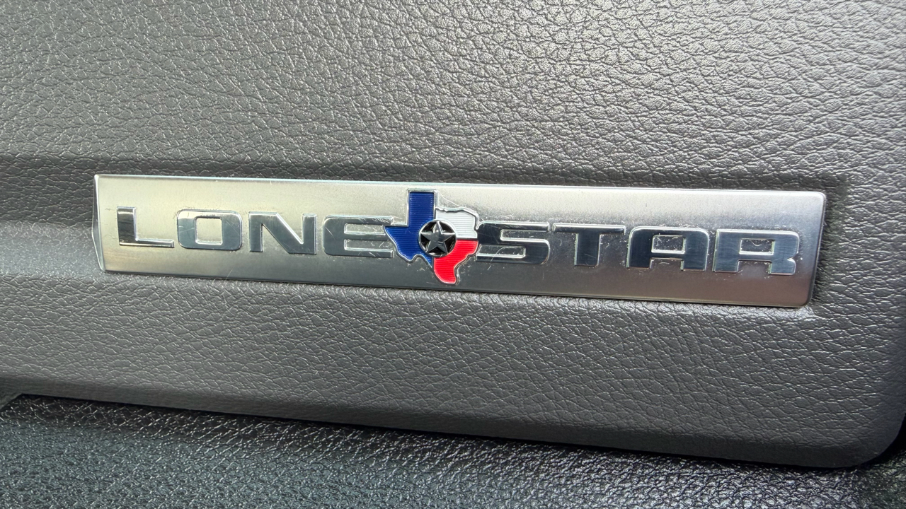 RAM 1500 Lone Star 4x2 Crew Cab 5'7" Box 2017