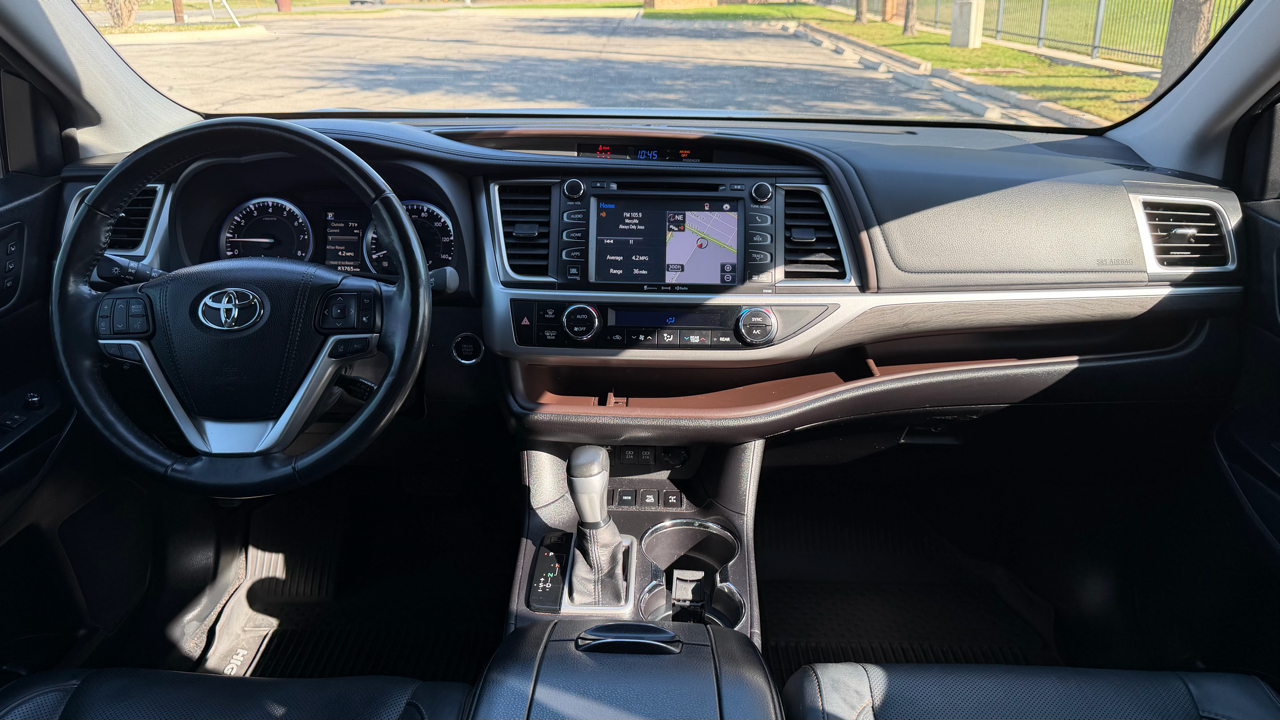 Toyota Highlander Limited Platinum V6 AWD (Natl) 2017