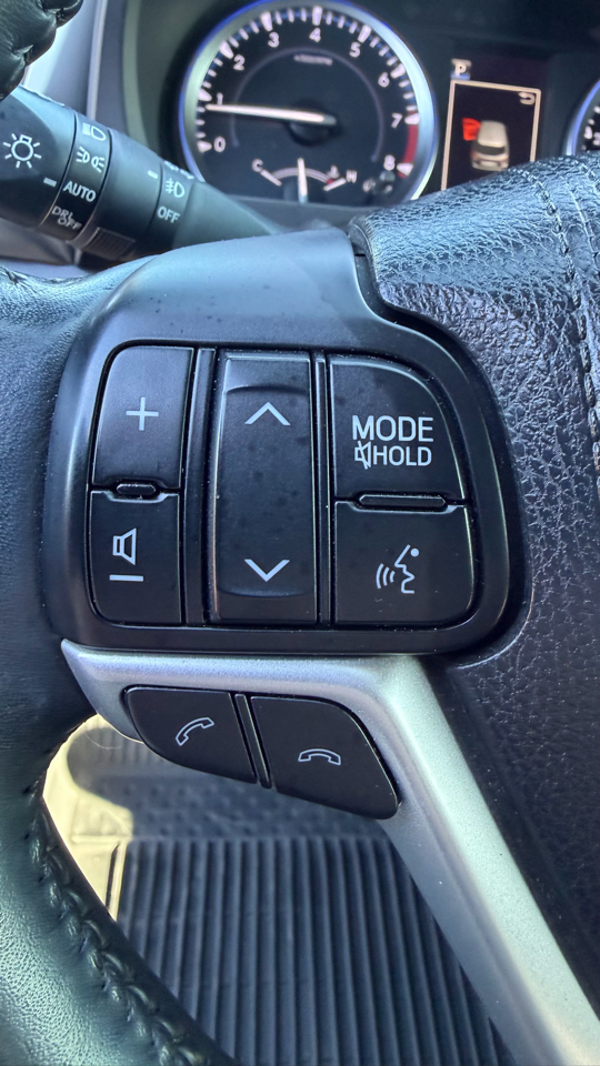 Toyota Highlander Limited Platinum V6 AWD (Natl) 2017