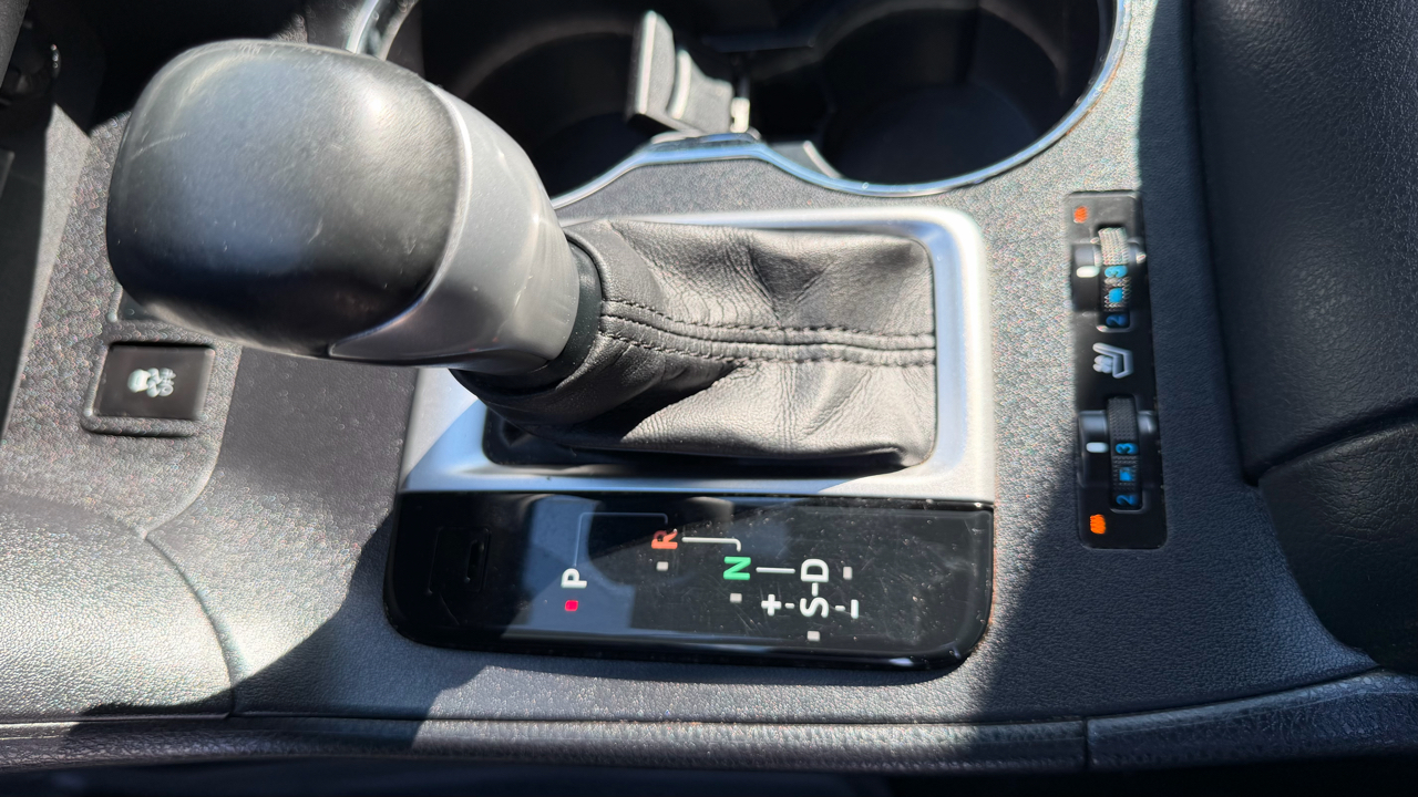 Toyota Highlander Limited Platinum V6 AWD (Natl) 2017