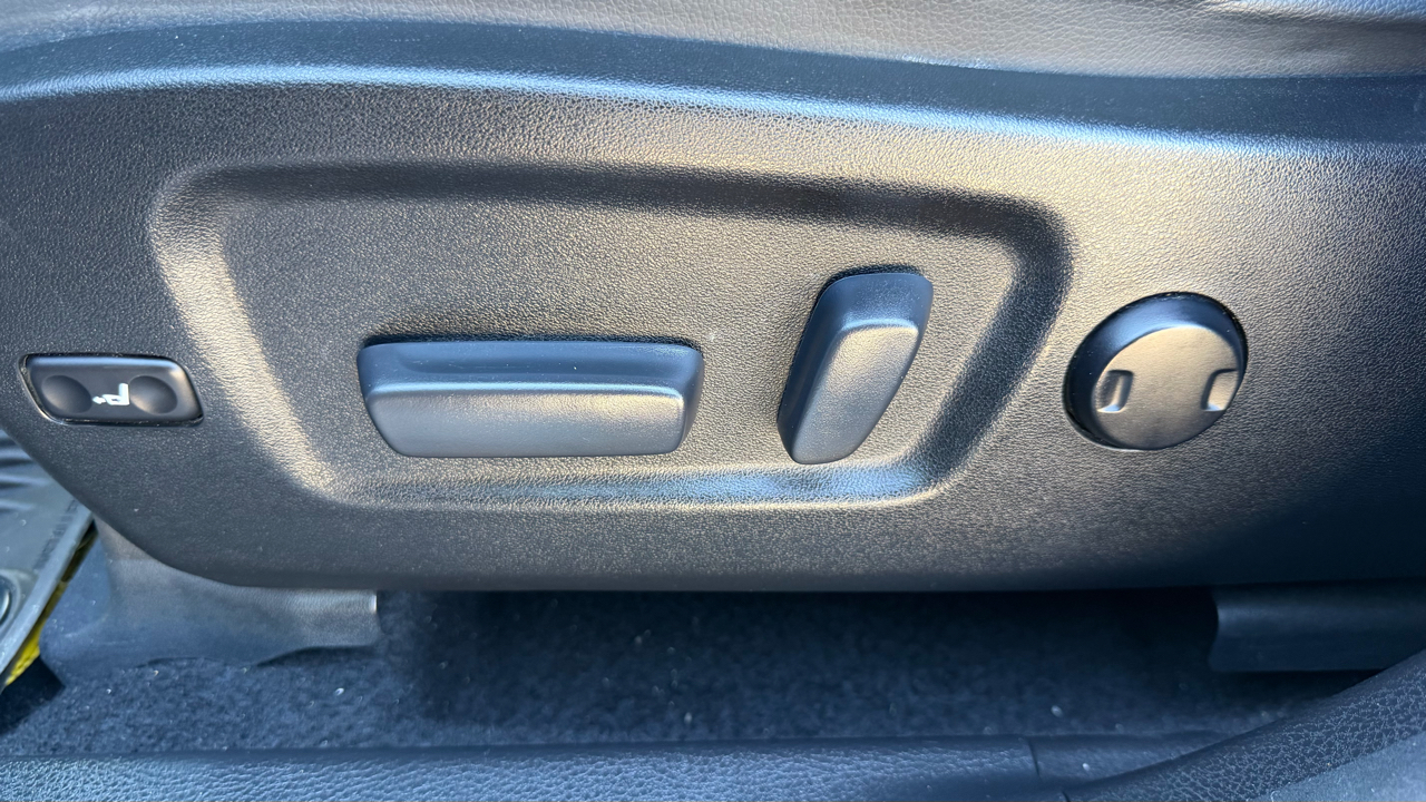 Toyota Highlander Limited Platinum V6 AWD (Natl) 2017