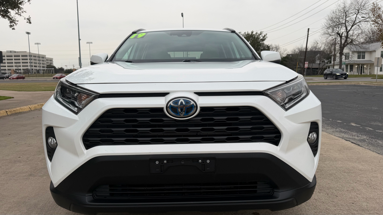 Toyota RAV4 Hybrid XLE AWD (Natl) 2019