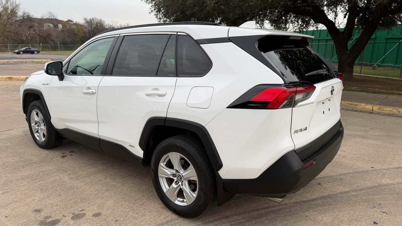 Toyota RAV4 Hybrid XLE AWD (Natl) 2019