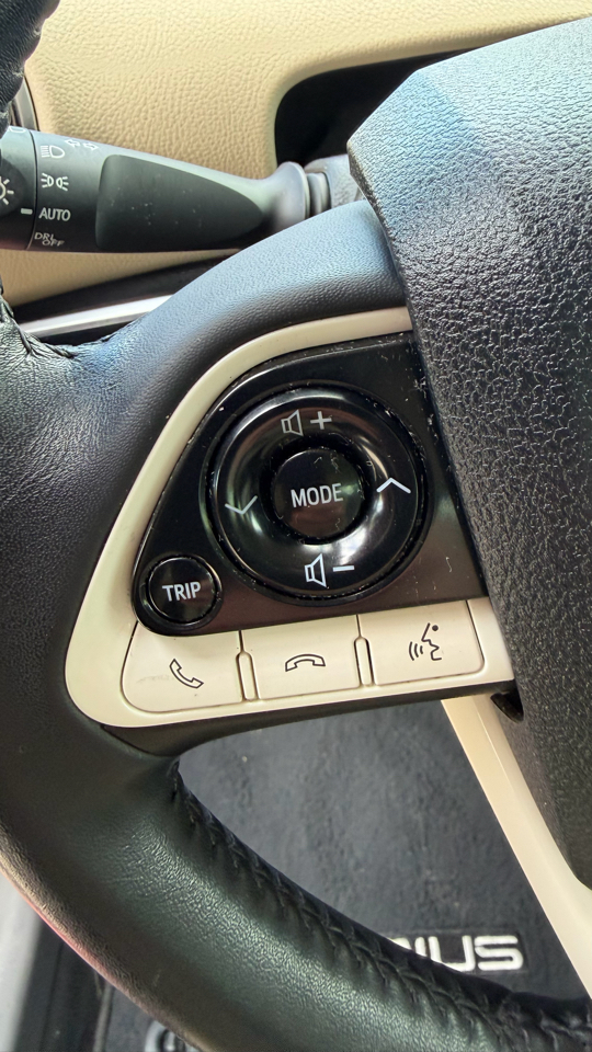 Toyota Prius Four Touring (Natl) 2018