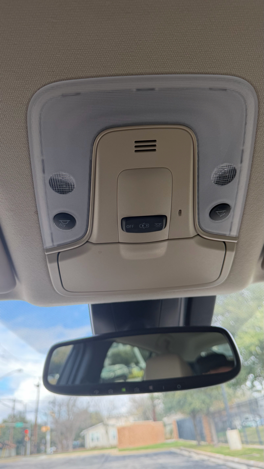 Toyota Prius Four Touring (Natl) 2018