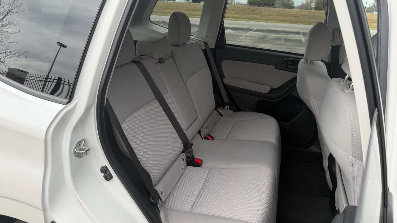 Subaru Forester 4dr CVT 2.5i Premium PZEV 2015