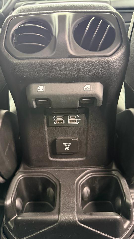 Jeep Wrangler Unlimited Sahara 4x4 2018