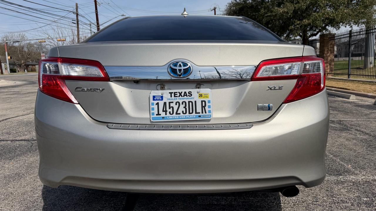 Toyota Camry Hybrid 2014.5 4dr Sdn XLE (Natl) 2014