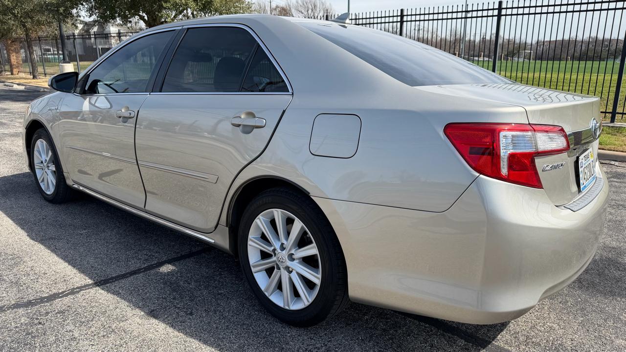 Toyota Camry Hybrid 2014.5 4dr Sdn XLE (Natl) 2014