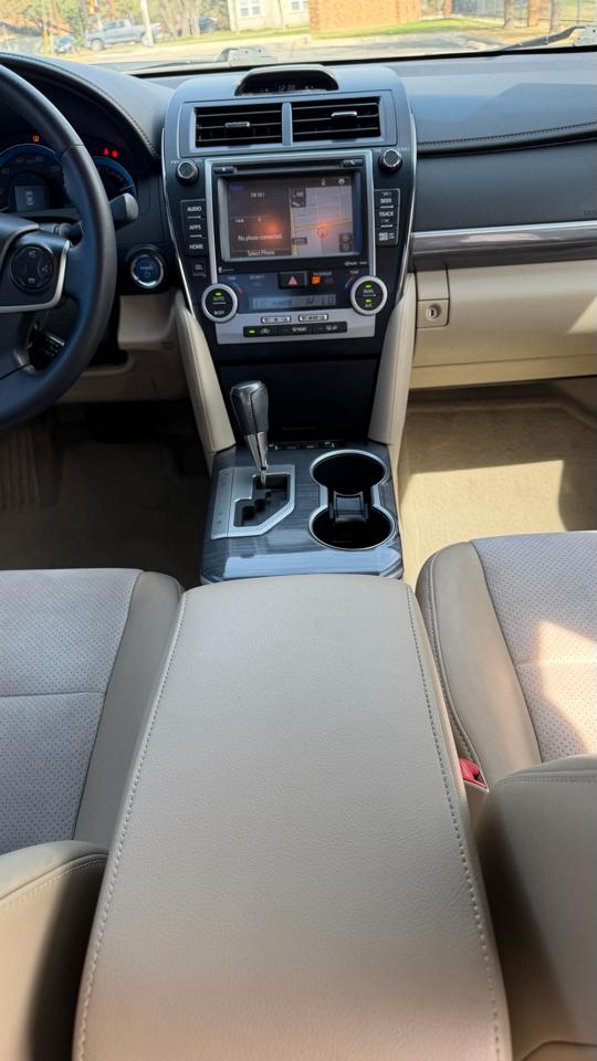 Toyota Camry Hybrid 2014.5 4dr Sdn XLE (Natl) 2014