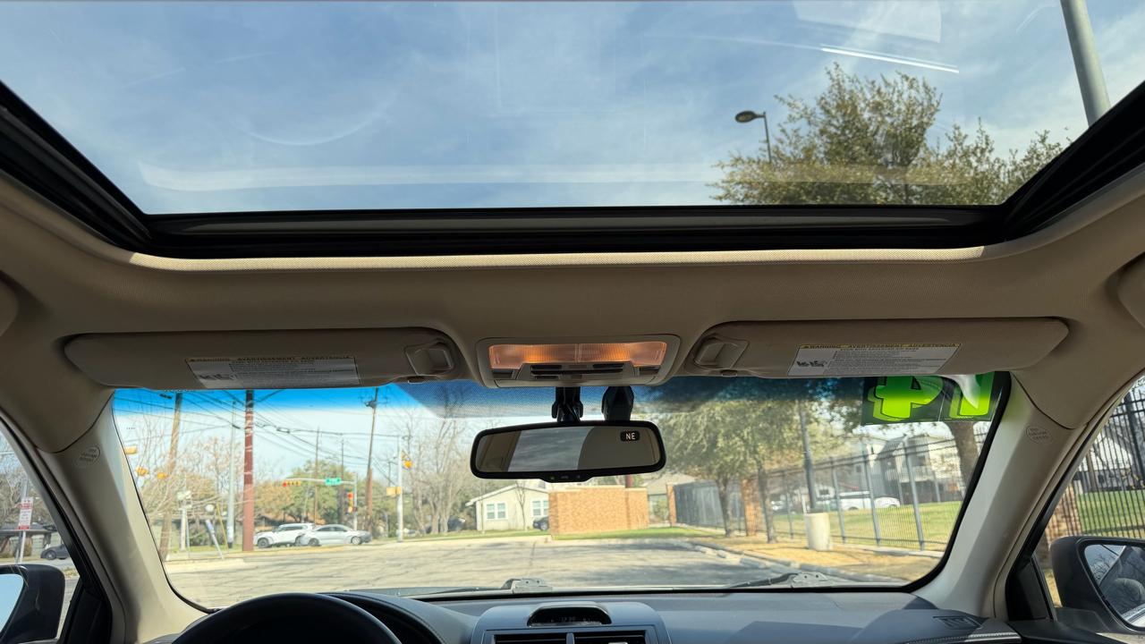 Toyota Camry Hybrid 2014.5 4dr Sdn XLE (Natl) 2014