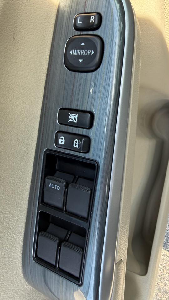 Toyota Camry Hybrid 2014.5 4dr Sdn XLE (Natl) 2014