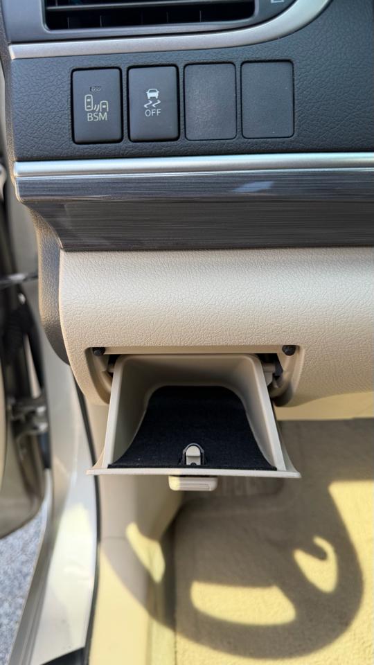 Toyota Camry Hybrid 2014.5 4dr Sdn XLE (Natl) 2014