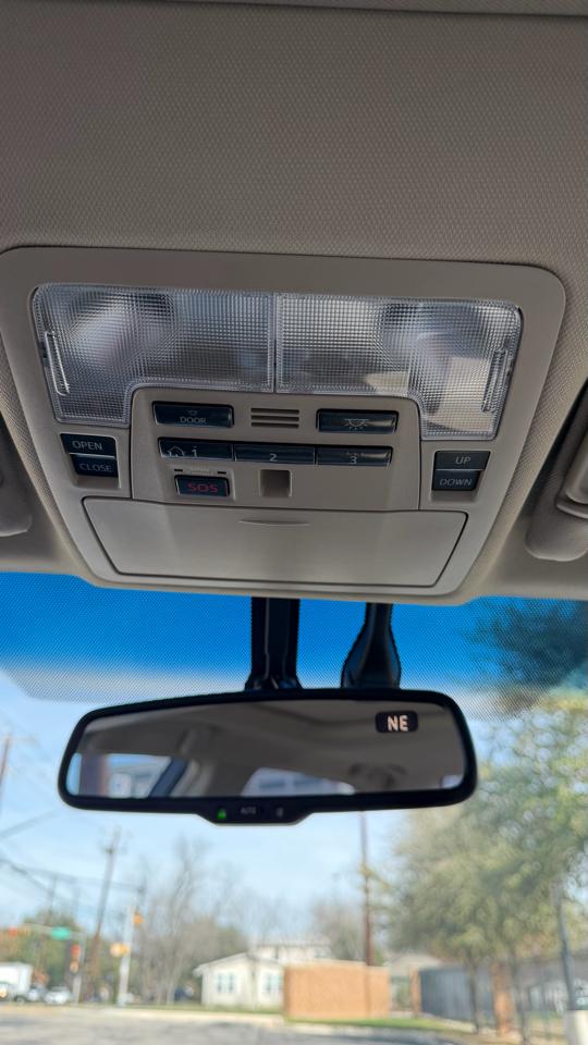 Toyota Camry Hybrid 2014.5 4dr Sdn XLE (Natl) 2014