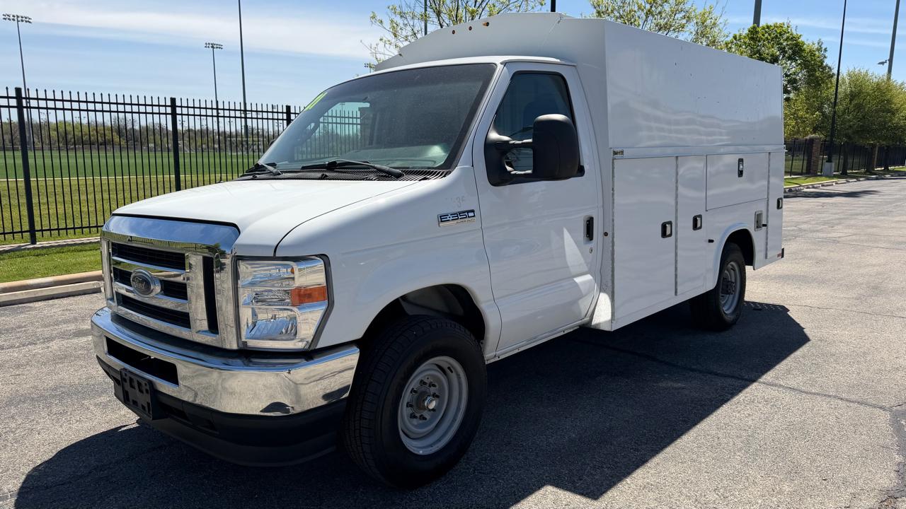 Ford E-Series Cutaway E-350 SRW 138" WB 2021