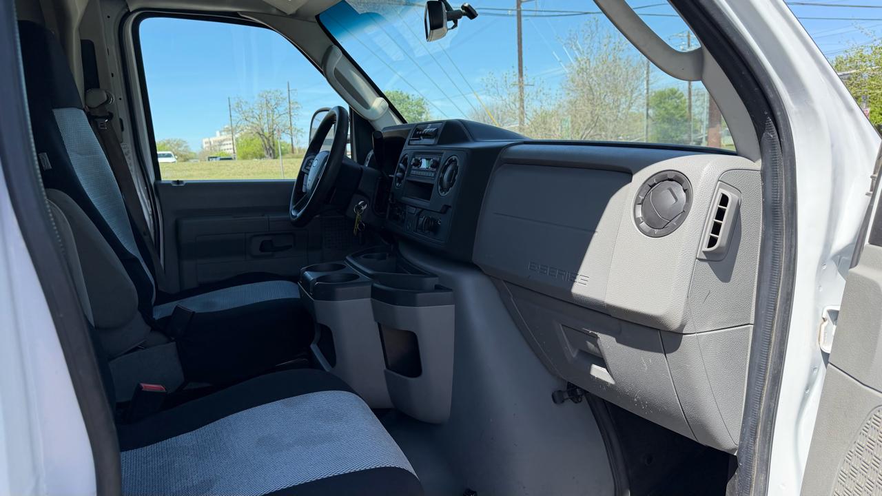 Ford E-Series Cutaway E-350 SRW 138" WB 2021