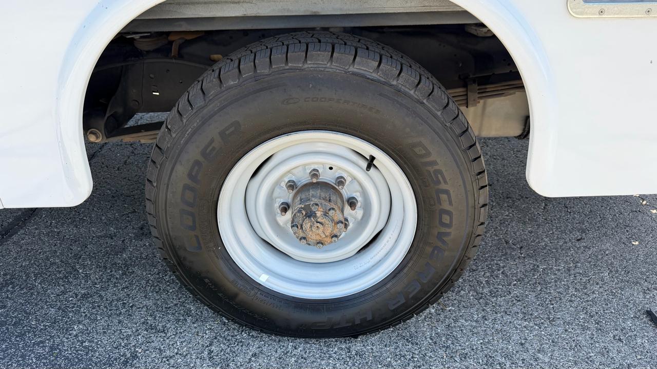 Ford E-Series Cutaway E-350 SRW 138" WB 2021