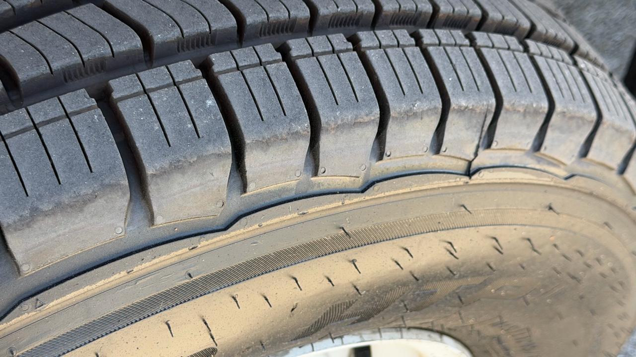 Ford E-Series Cutaway E-350 SRW 138" WB 2021