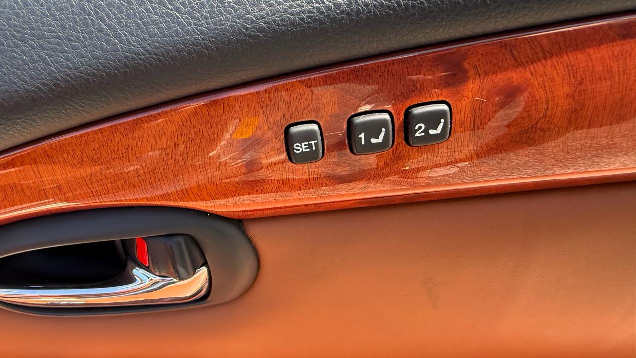 Lexus SC 430 2dr Convertible 2002