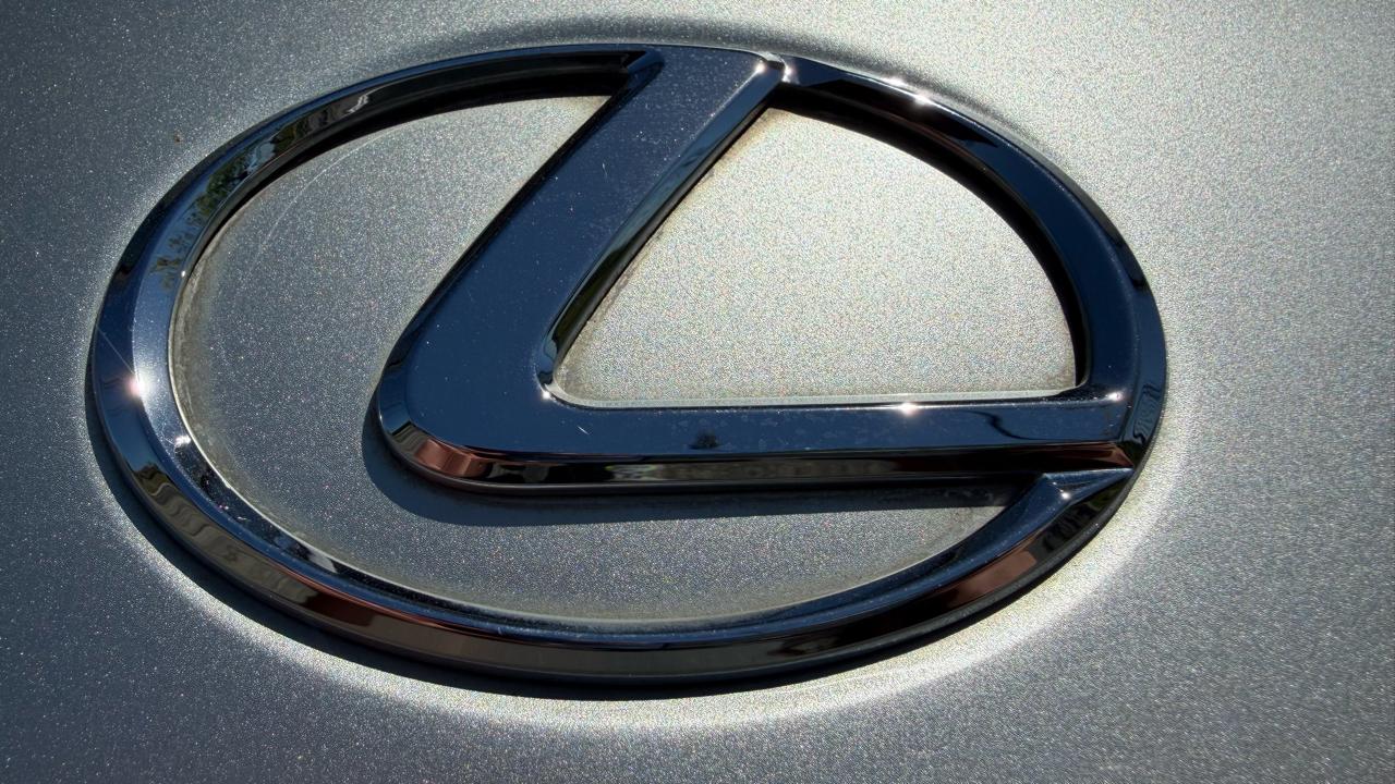 Lexus SC 430 2dr Convertible 2002